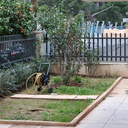 A Cozy Affordable Place At Voula Athen Exterior foto