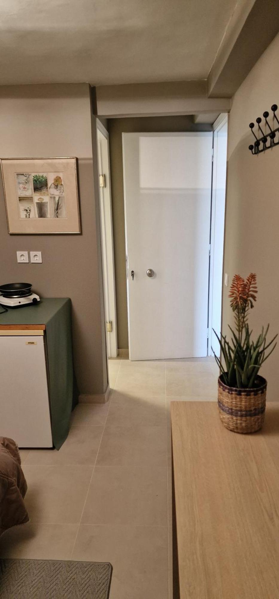A Cozy Affordable Place At Voula Athen Exterior foto